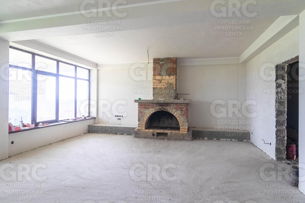
   Продам дом, 500 м², Сочи

. Фото 2.