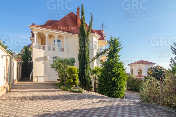 
   Продам дом, 600 м², Сочи

. Фото 9.