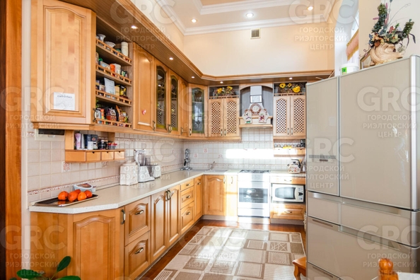 
   Продам дом, 600 м², Сочи

. Фото 23.