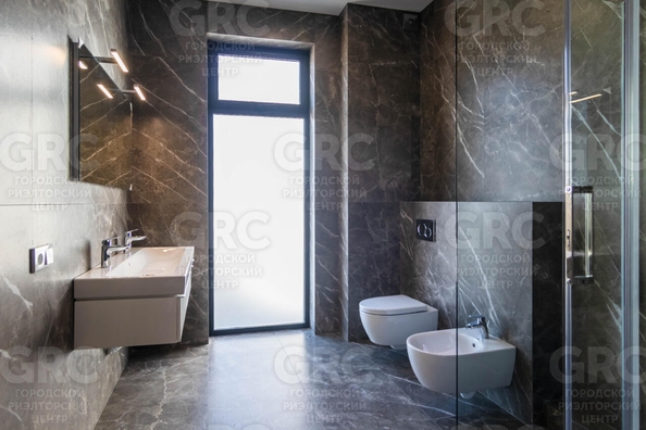 
   Продам коттедж, 185 м², Сочи

. Фото 12.