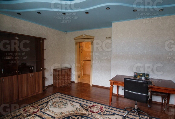 
   Продам 4-комнатную, 185 м², Виноградная ул, 53/15

. Фото 11.