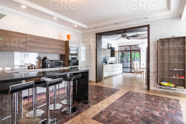 
   Продам дом, 270 м², Сочи

. Фото 18.