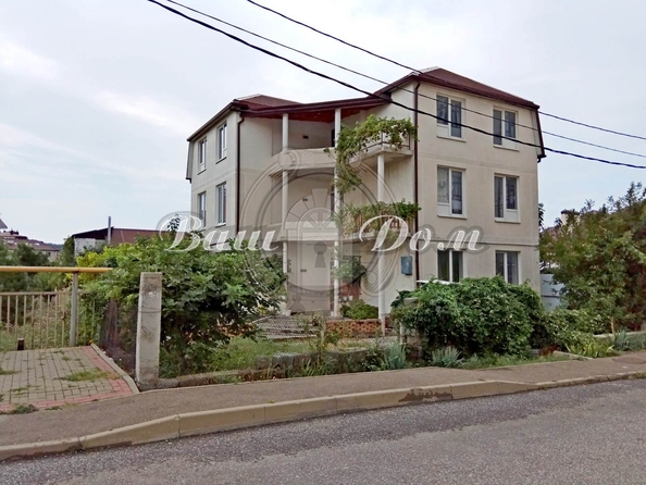 
  Продается дом, 300 м², Геленджик
. Фото 1.