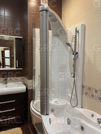 
  Продается 3-комн. квартира, 82.6 м², Дмитриевой ул, д. 5
. Фото 8.