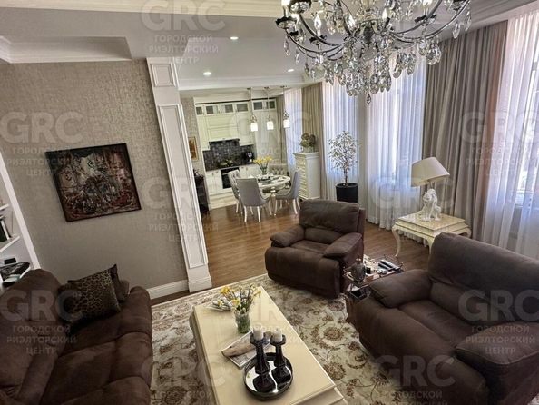 
  Продается 4-комн. квартира, 100 м², Советская ул, д. 57
. Фото 2.