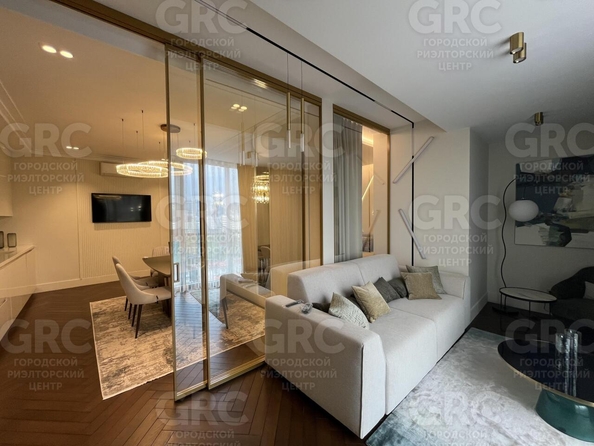 
  Продается 2-комн. квартира, 63 м², Парковая ул, д. 5
. Фото 2.