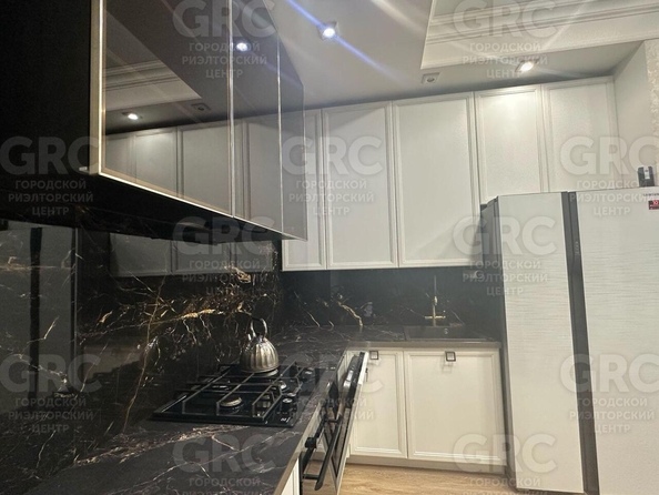 
  Продается 4-комн. квартира, 90 м², Войкова ул, д. 62/1
. Фото 6.