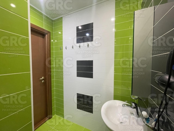 
  Продается 2-комн. квартира, 60 м², Конституции СССР ул, д. 22
. Фото 3.