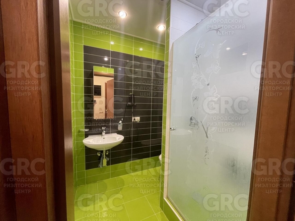 
  Продается 2-комн. квартира, 60 м², Конституции СССР ул, д. 22
. Фото 4.