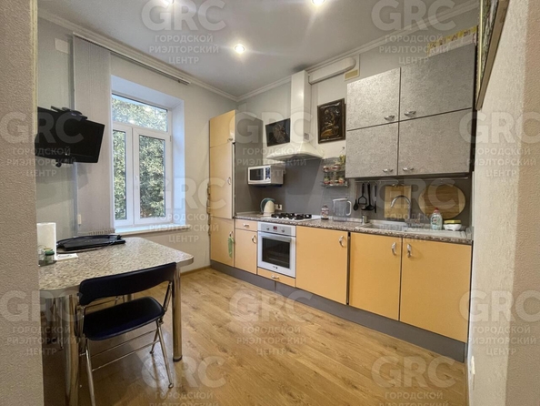 
  Продается 2-комн. квартира, 60 м², Конституции СССР ул, д. 22
. Фото 8.