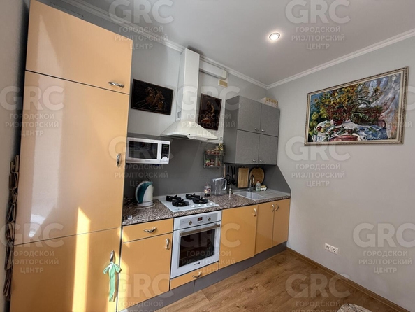 
  Продается 2-комн. квартира, 60 м², Конституции СССР ул, д. 22
. Фото 25.