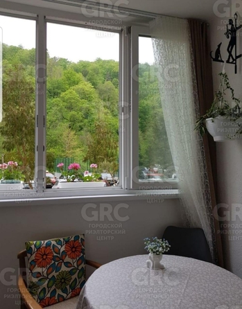 
  Продается 2-комн. квартира, 37 м², Тепличная ул, д. 79
. Фото 7.
