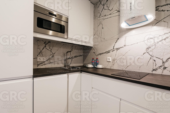 
  Продается апартамент, 35 м², Конституции СССР ул, д. 18
. Фото 4.