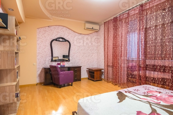 
  Продается 3-комн. квартира, 100 м², Грибоедова ул, д. 30
. Фото 6.