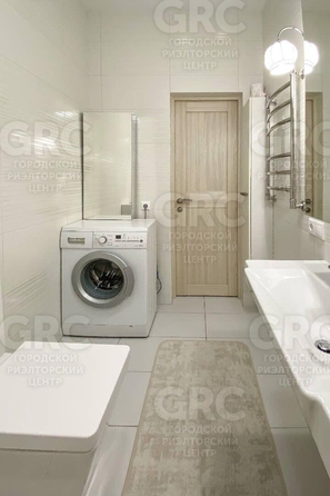 
  Продается 1-комн. квартира, 47.7 м², Дмитриевой ул, д. 5
. Фото 9.