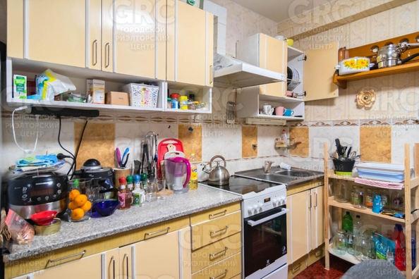 
   Продам 3-комнатную, 76 м², Пасечная ул, 61/2

. Фото 2.