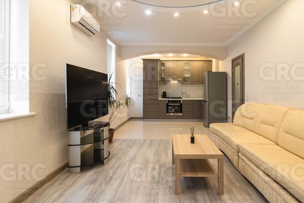 
  Продается 2-комн. квартира, 46 м², Пирогова ул, д. 50
. Фото 1.