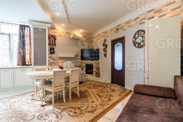 
  Продается 2-комн. квартира, 72 м², Грибоедова ул, д. 12а
. Фото 1.