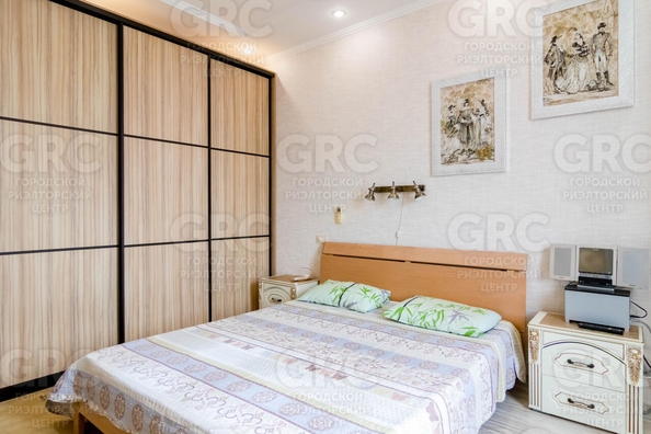 
  Продается 2-комн. квартира, 72 м², Грибоедова ул, д. 12а
. Фото 16.