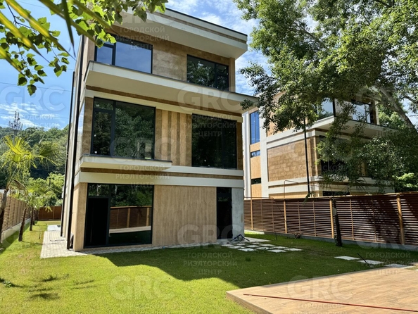 
  Продается дом, 310 м², Сочи
. Фото 2.