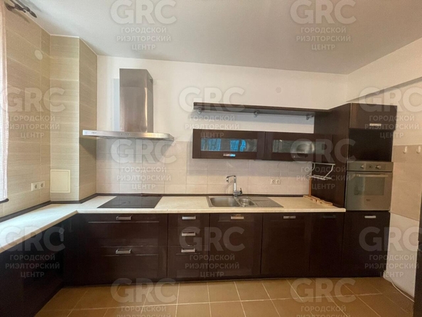 
  Продается дом, 500 м², Сочи
. Фото 9.