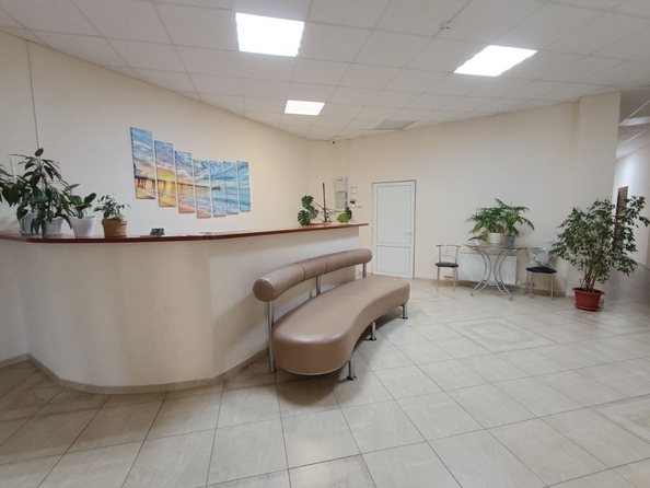 
   Продам 1-комнатную, 40 м², Кирова ул, 1

. Фото 9.