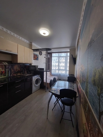 
   Продам 1-комнатную, 40 м², Кирова ул, 1

. Фото 14.