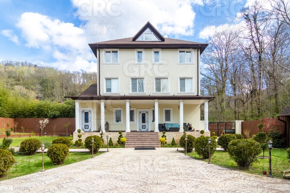 
   Продам дом, 357 м², Сочи

. Фото 3.