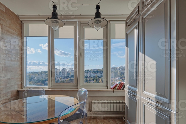 
  Продается 3-комн. квартира, 140 м², Юных Ленинцев ул, д. 10
. Фото 6.