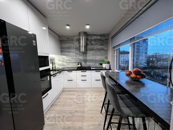 
  Продается 3-комн. квартира, 72 м², Невская ул, д. 14
. Фото 1.