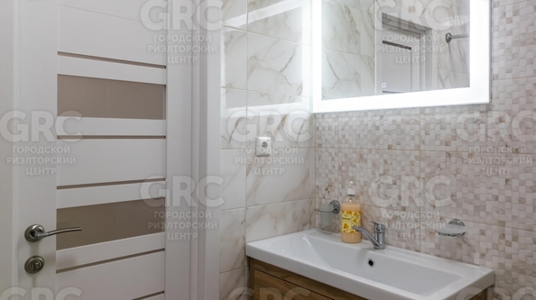 
  Продается 1-комн. квартира, 35.9 м², Молокова ул, д. 1
. Фото 5.