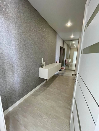 
  Продается 2-комн. квартира, 73 м², Ленина ул, д. 183
. Фото 4.