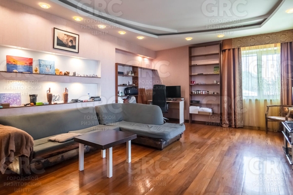 
  Продается 4-комн. квартира, 118.5 м², Виноградная ул, д. 15/1
. Фото 4.