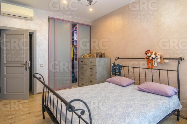 
  Продается 4-комн. квартира, 200 м², Ландышевая ул, д. 77/9
. Фото 21.