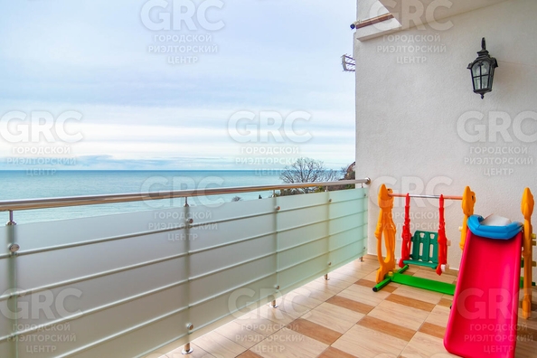 
  Продается 4-комн. квартира, 200 м², Ландышевая ул, д. 77/9
. Фото 22.