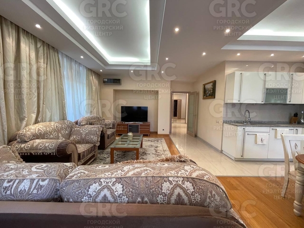 
  Продается 2-комн. квартира, 138 м², Депутатская ул, д. 2
. Фото 3.