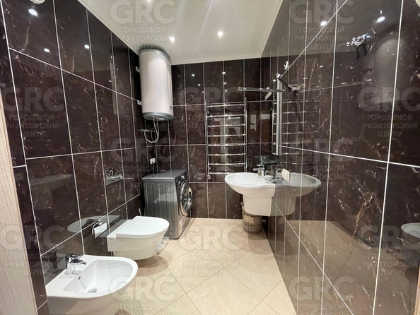 
  Продается 2-комн. квартира, 138 м², Депутатская ул, д. 2
. Фото 14.
