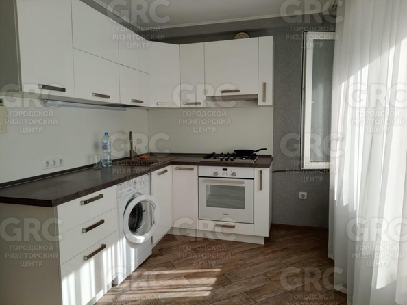 
  Продается 3-комн. квартира, 72 м², Крымская ул, д. 36
. Фото 1.