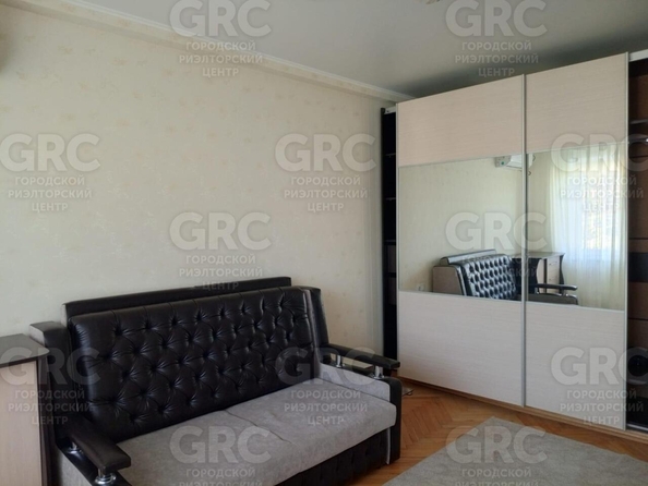 
  Продается 3-комн. квартира, 72 м², Крымская ул, д. 36
. Фото 3.