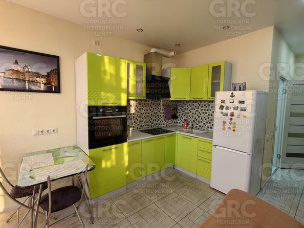 
  Продается 2-комн. квартира, 45 м², Вишневый пер, д. 85Б
. Фото 3.