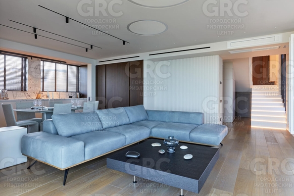 
  Продается 2-комнатный апартамент, 140.6 м², Виноградная ул, д. 4
. Фото 3.