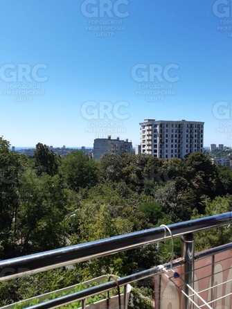 
  Продается 3-комн. квартира, 60 м², Вишневая ул, д. 10/8
. Фото 1.