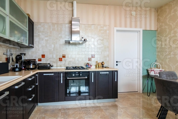 
  Продается 3-комн. квартира, 90 м², Политехническая ул
. Фото 2.
