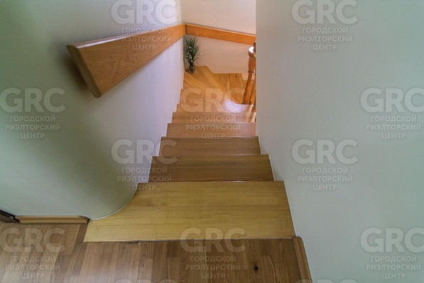 
  Продается 3-комн. квартира, 156 м², Учительская ул, д. 18а
. Фото 2.