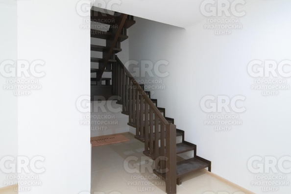 
  Продается 4-комн. квартира, 189 м², Санаторная ул, д. 65/6
. Фото 5.