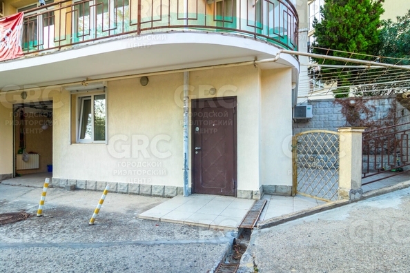 
  Продается 3-комн. квартира, 130 м², Сухумское шоссе ул, д. 13/8
. Фото 33.