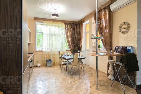 
  Продается дом, 280 м², Сочи
. Фото 3.