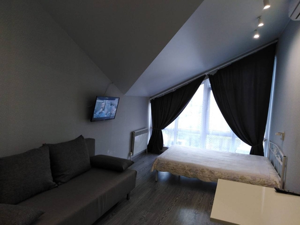 
  Продается 1-комн. квартира, 49 м², Крымская ул
. Фото 7.