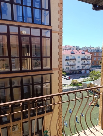 
  Продается 1-комн. квартира, 42 м², Дзержинского ул
. Фото 3.