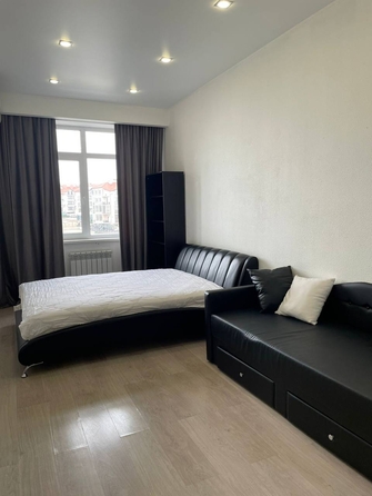 
  Продается 1-комн. квартира, 56 м², Крымская ул
. Фото 6.
